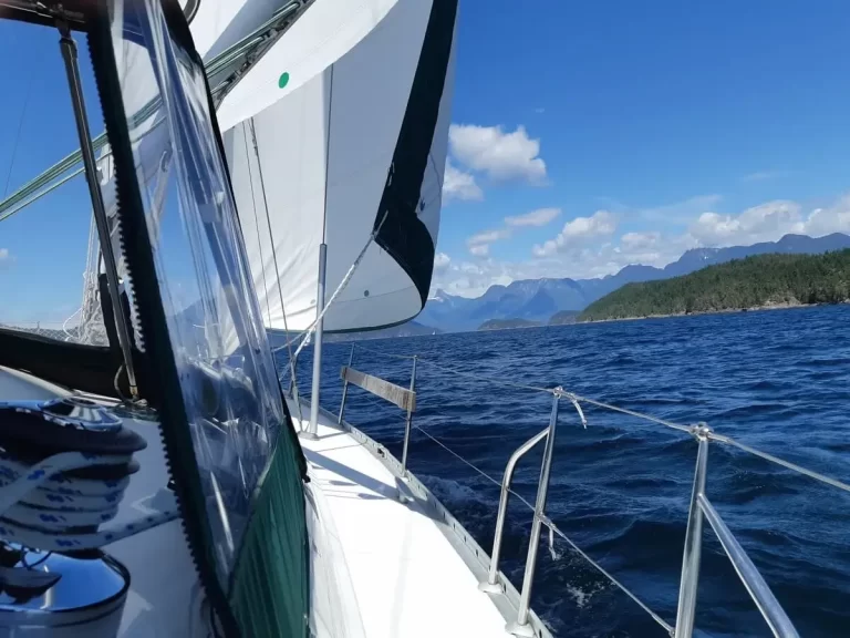 sailing day trips vancouver