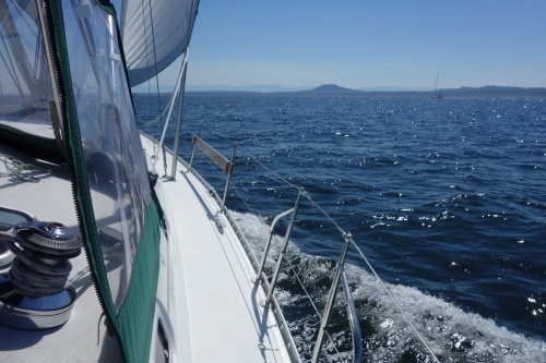 calma-sailing-1c-sail-canada-introduction-to-boating-BC