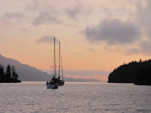 calma-sailing-5t-4-sunsets-on-a-sailboat