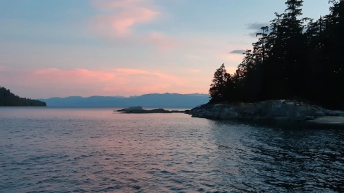 calma-sailing-5t-5-sunsets-on-a-sailboat